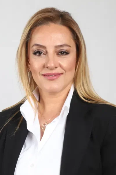 Dr. Sevgi Savaş Akbaş – Diş Hekimi, Lamine Veneer, Ankara İncek